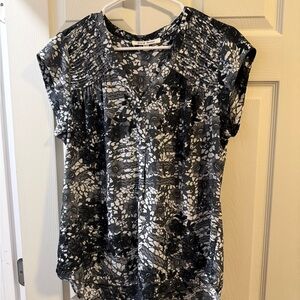 Black Rainn Floral Blouse